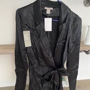 Brand new H&M satin like blazer dress 👗